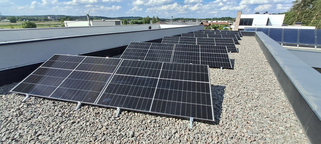 Шефмонтаж встановлення сонячних батарей